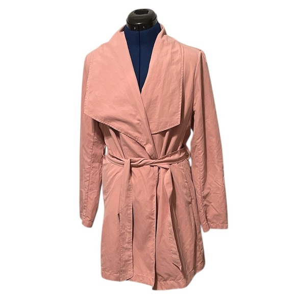 Love Tree Jackets & Blazers - Love Tree Wrap Pink Trench Coat (no buttons) w/ Strap to close. 2 Pockets | Sz L